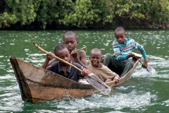 Fun on Bunyonyi lake in Uganda