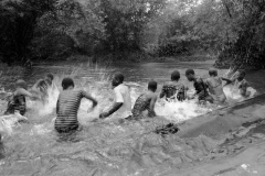 Art of water drumming of the Baka - 7